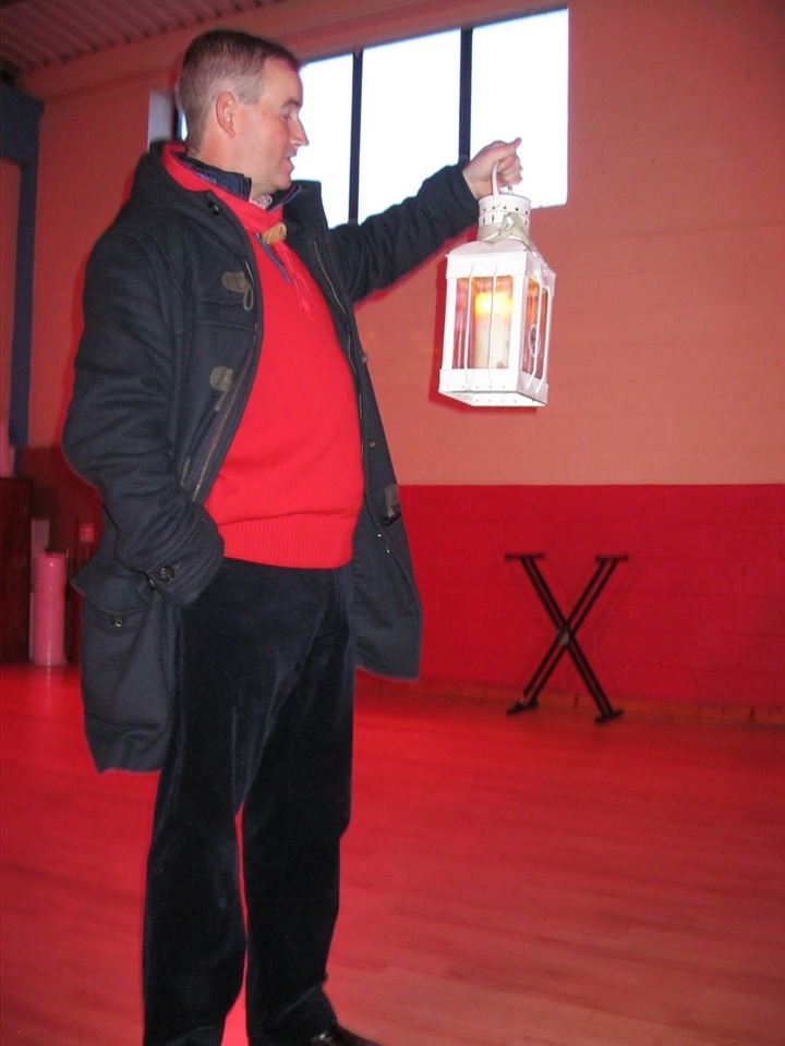 GL Robert McKernan presents Peace Light